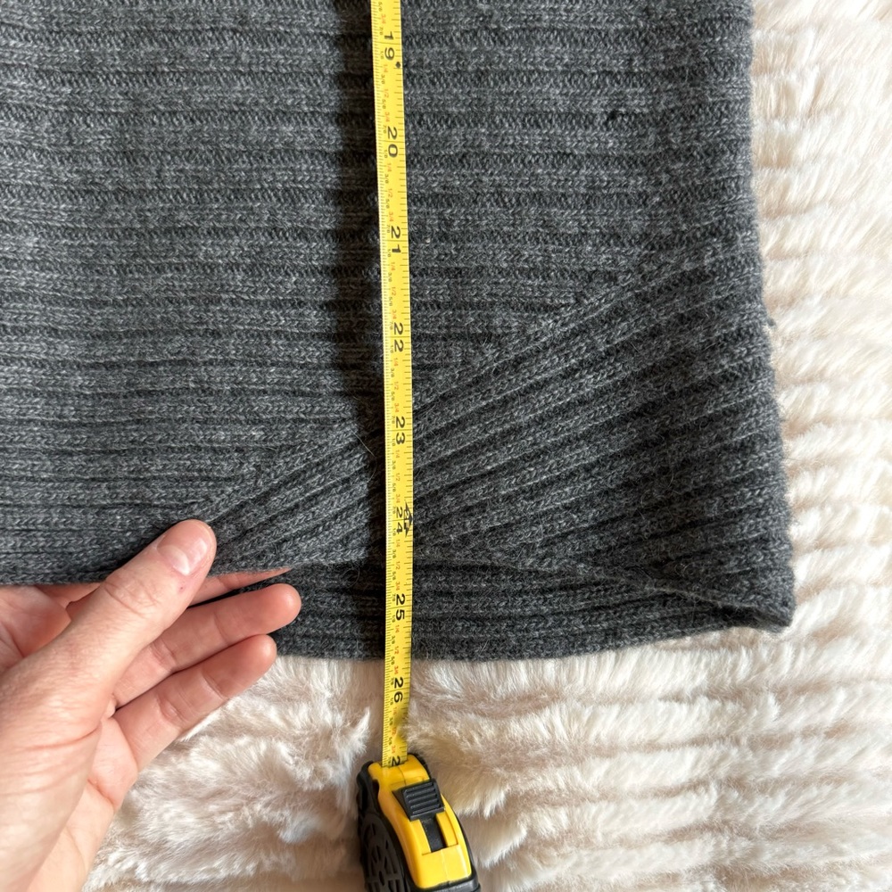 PAIGE Helena Sweater - Picture 7 of 12